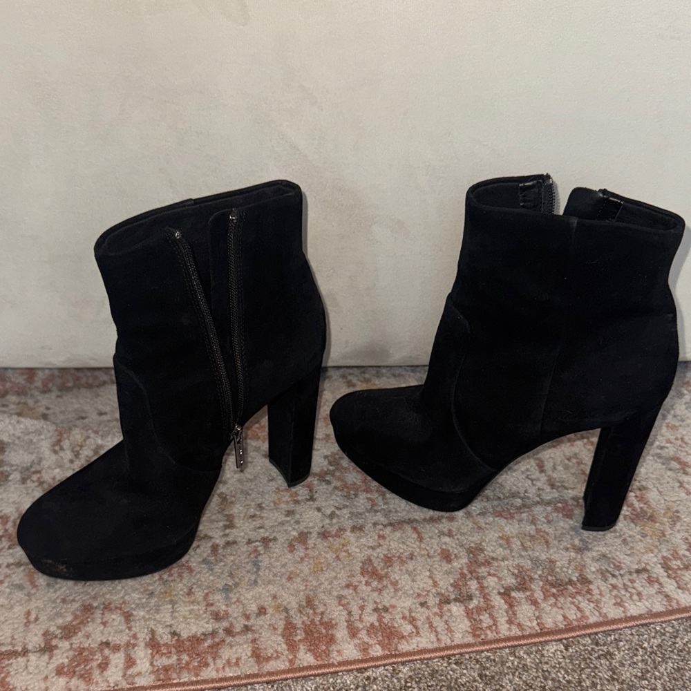 Chic Black Suede Heeled Boots